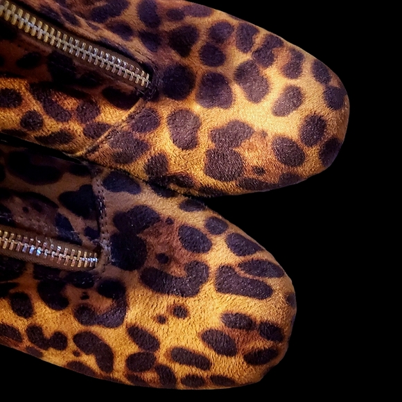 C Comfort Leopard Print Ankle Block Heel Booties With Zip Front. - Picture 5 of 9